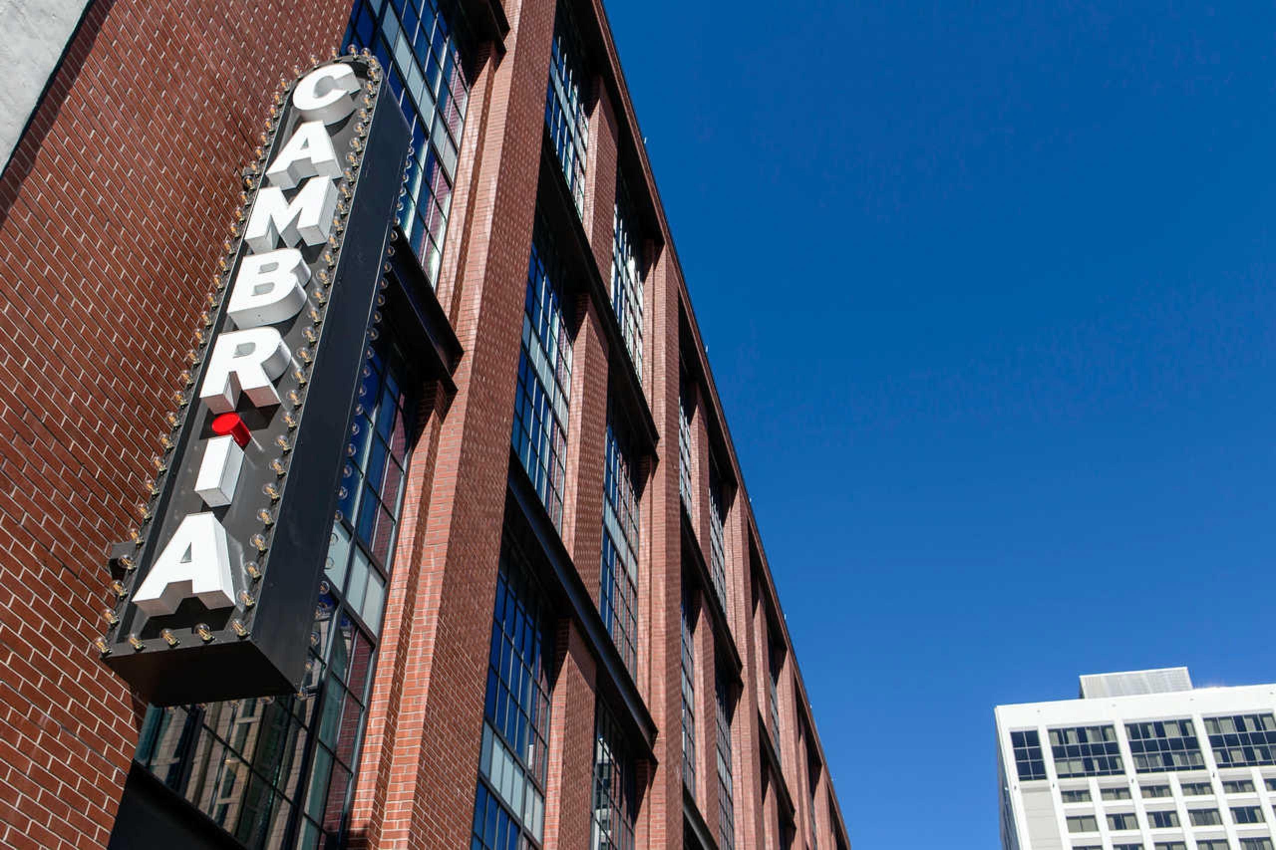 Cambria Hotel New Orleans Downtown Warehouse District Εξωτερικό φωτογραφία